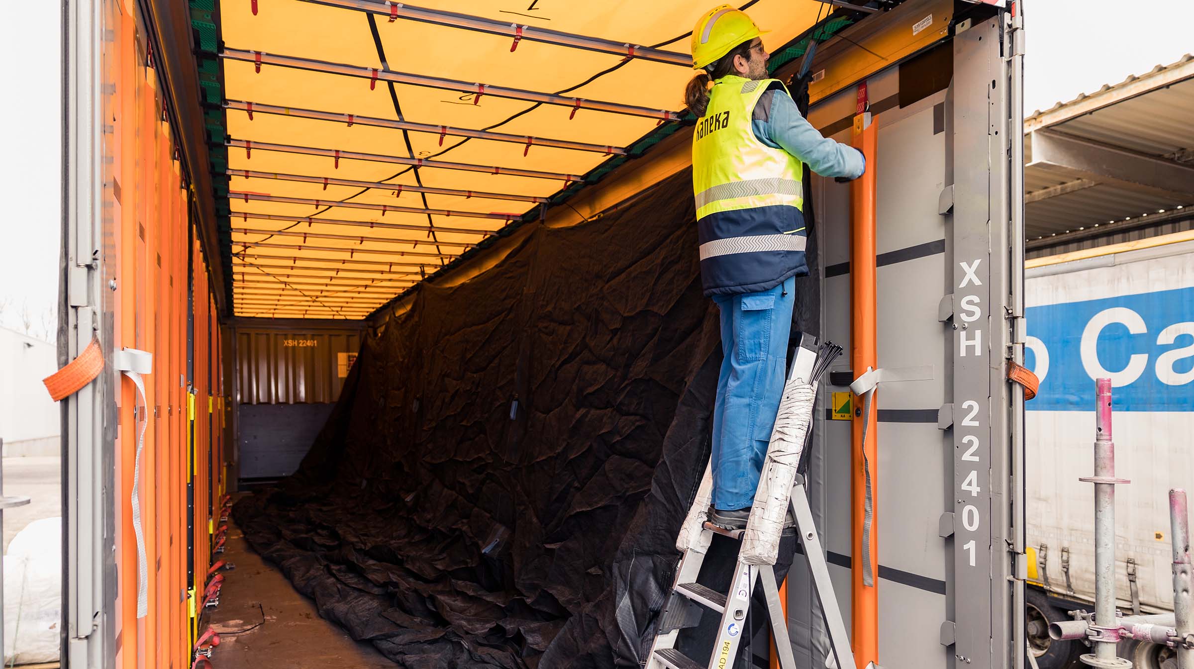 Chemietransport im Auftrag