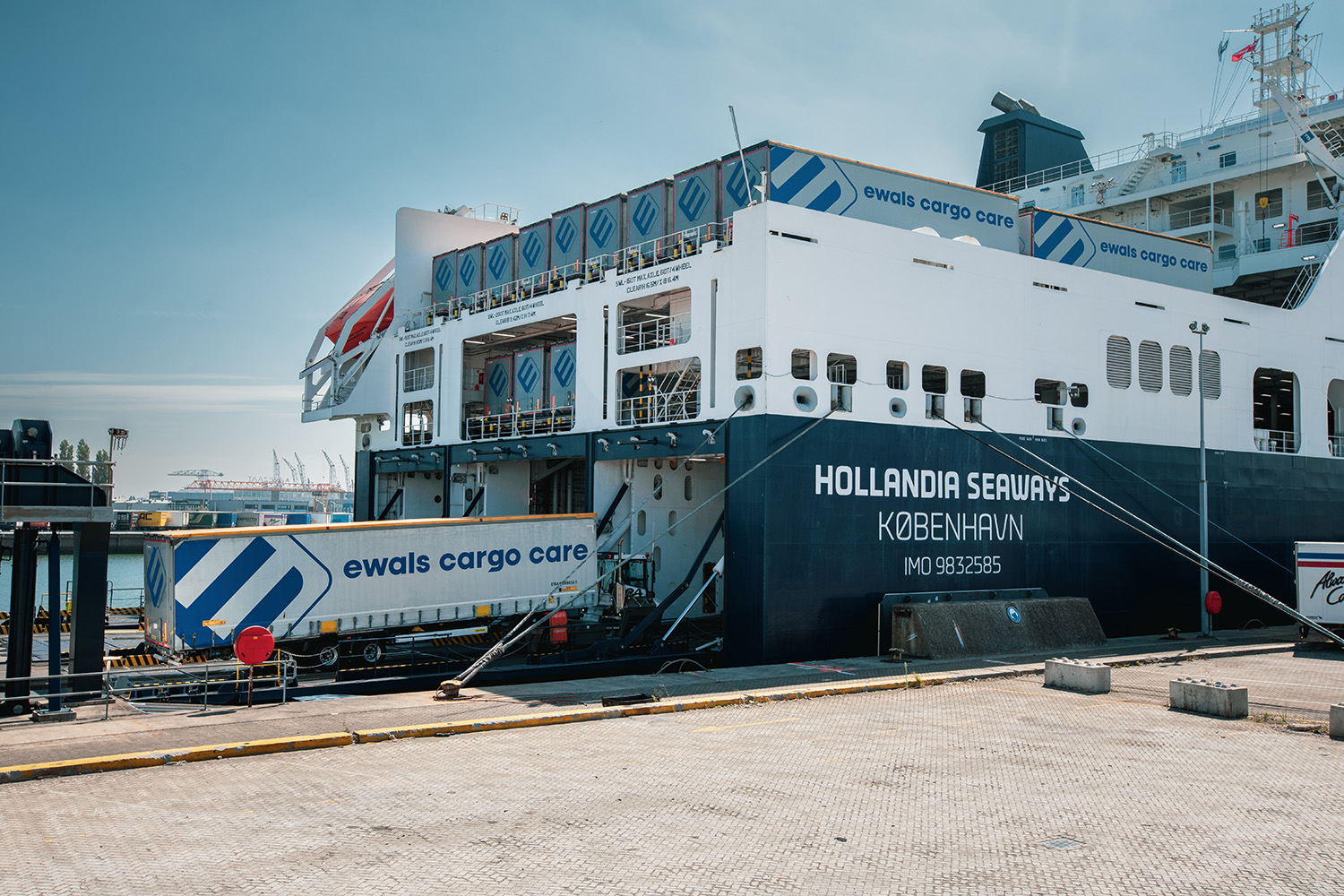 Ewals Cargo Care 2025 - 2 Ferry